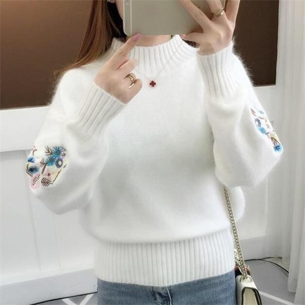 Andrée - Pull Brodé de Fleurs Épais