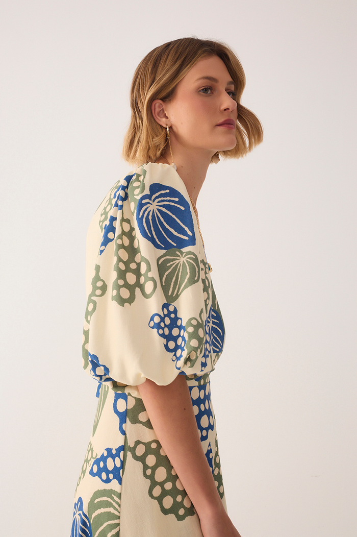 Beige Begonia V Neck Belted Maxi Dress_5
