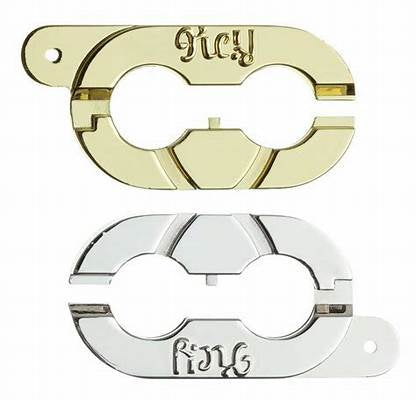 Cast Keyring Huzzle Puzzle