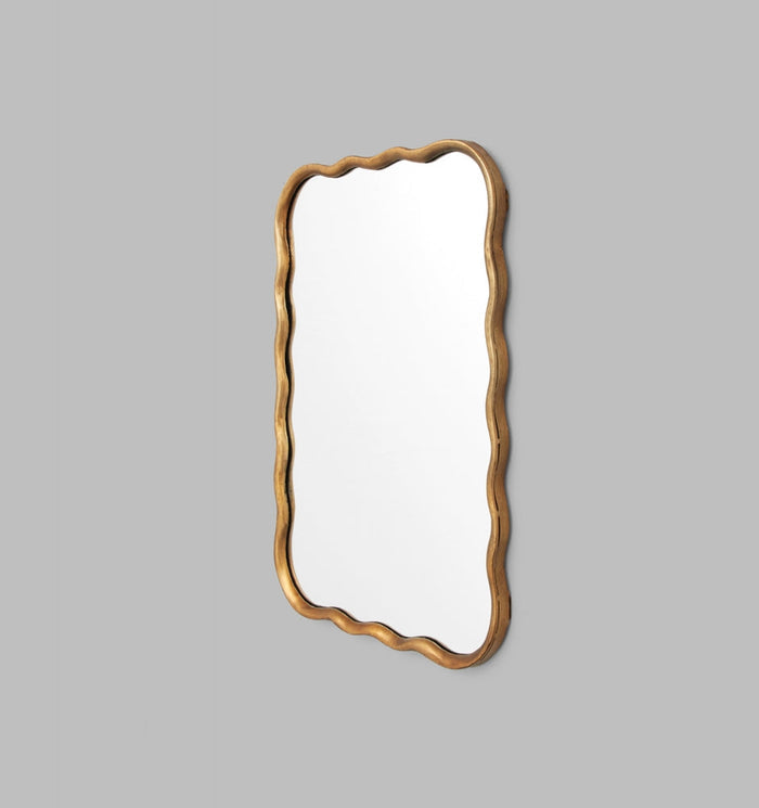 Jemima Mirror | 56 x 79 cm