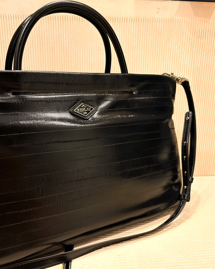 DÁMSKÁ SHOPPER KABELKA REPLAY S LESKLÝM POVRCHEM