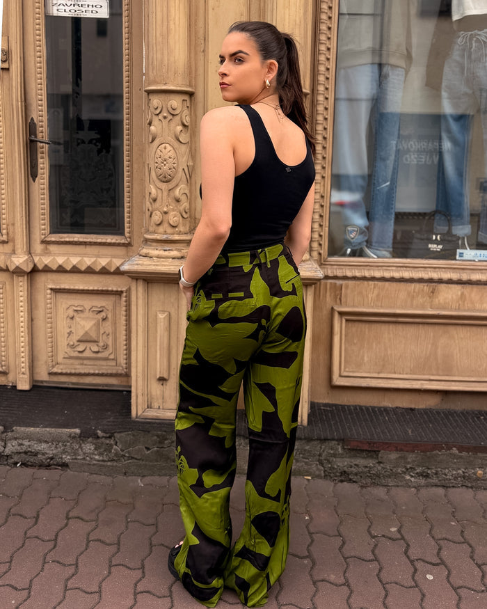DÁMSKÉ KALHOTY REPLAY S CELOPLOŠNÝM VZOREM