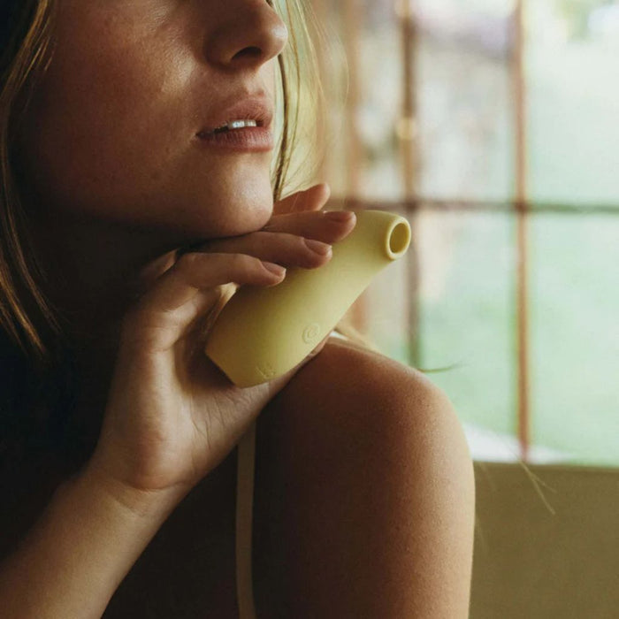Go-For-Zero-Australia-Ilo-Wellness-Australia-Duo-Vibrator-Styled