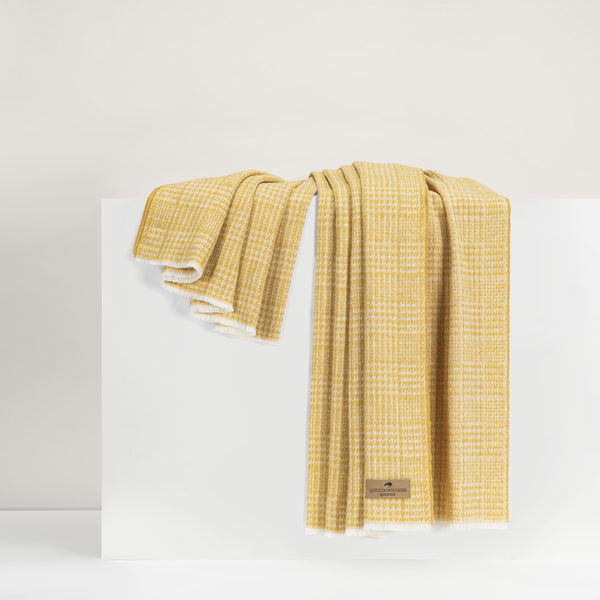 Lands Downunder Sutton Plaid Throw