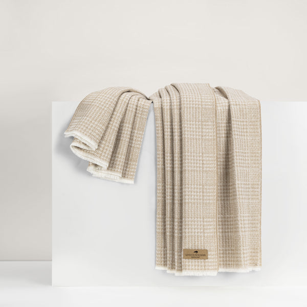 Lands Downunder Sutton Plaid Throw