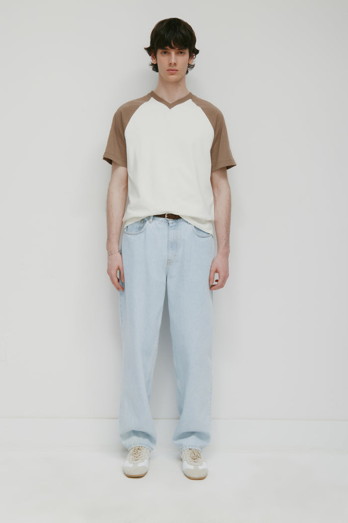 Men's Varsity V-Neck in Marshmallow/Taupe