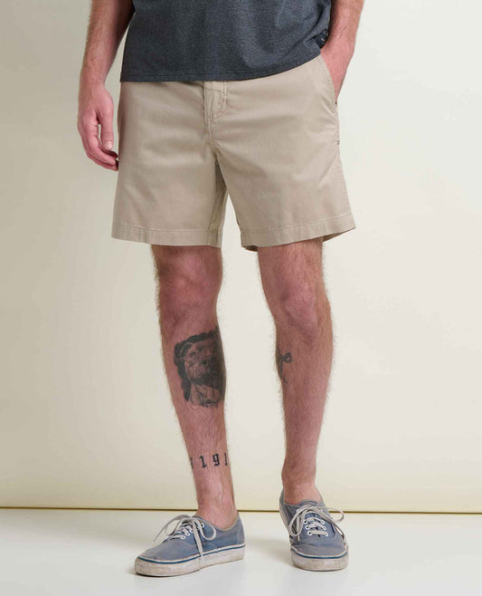 msg:Brandon is 6'1" and is wearing a size 32.