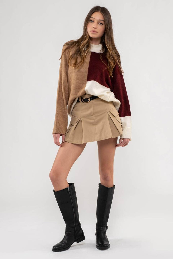MOCK NECK COLOBLOCK SWEATER