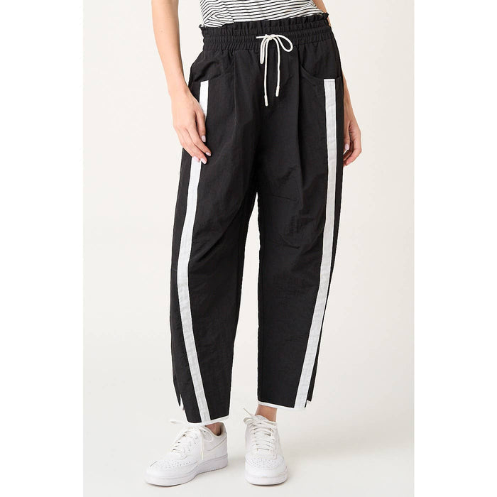 SPORTY STRIPE NYLON PULL ON BARREL LEG PANTS: PINK/CREAM / S-M-L(2-2-2)