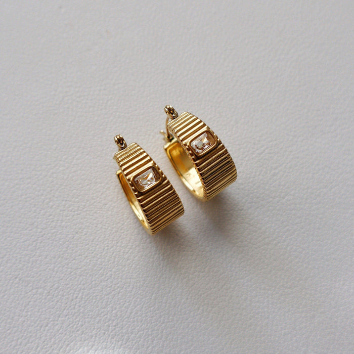 Stella Hoops | Chunky Gold Hoops