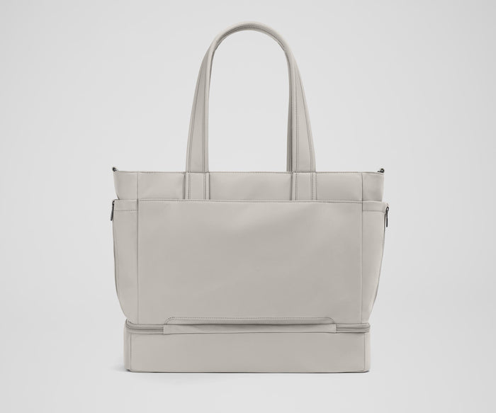 Back view of the Double Diaper Tote showing the trolley sleeve