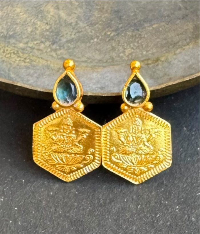 The Sadara Silver Kasu Lakshmi Earstuds (Blue)