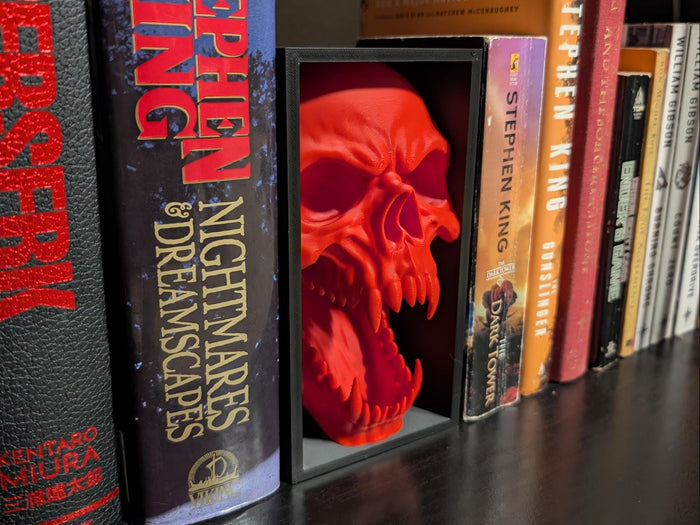 Vampire Skull Book Nook – Gothic Horror Bookshelf Decor