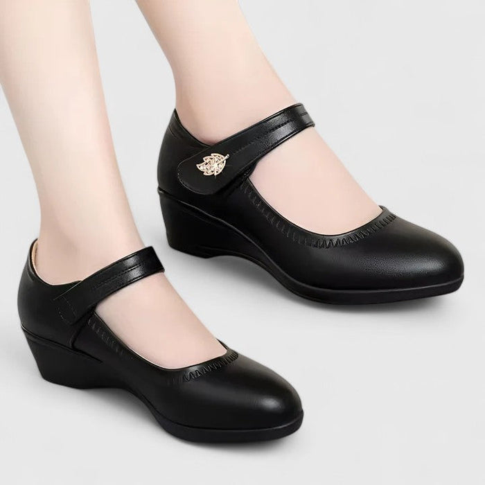 Women's Comfort Shoes in Beige, Black and Red