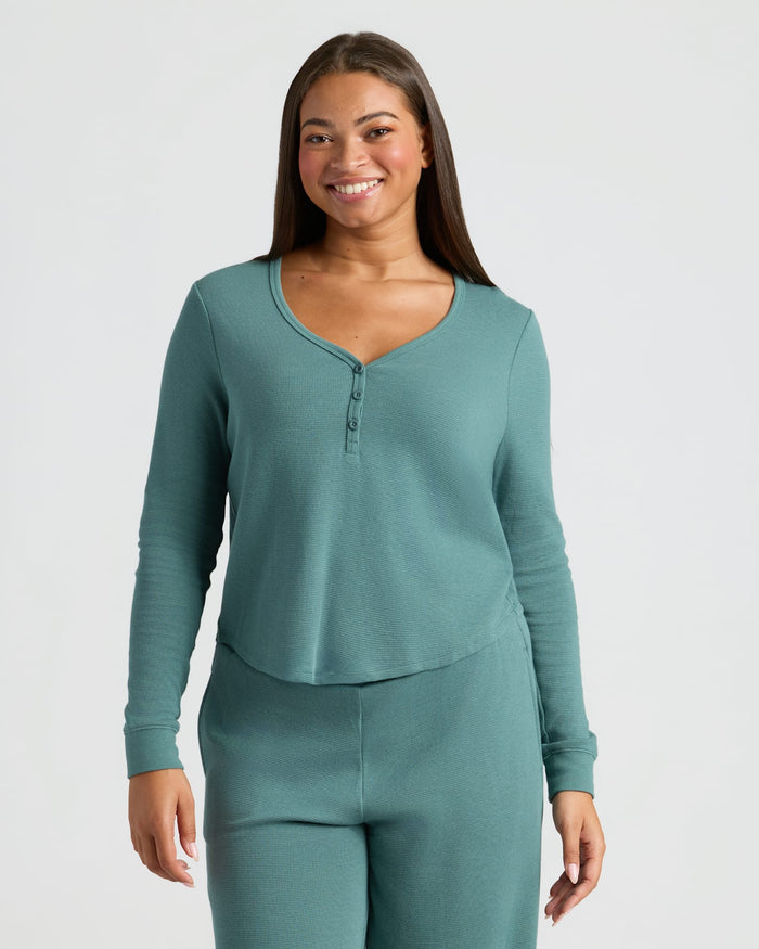 Woman in Womens Stormcloud Waffle Long Sleeve Henley & Waffle Leg Pant. MODEL_INFO: Jade is 5'9", wearing a size L